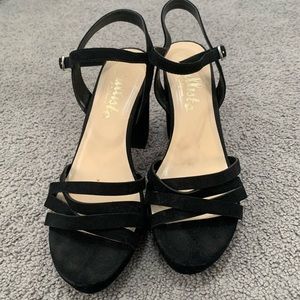 Callisto of California heels. Great condition and comfortable!